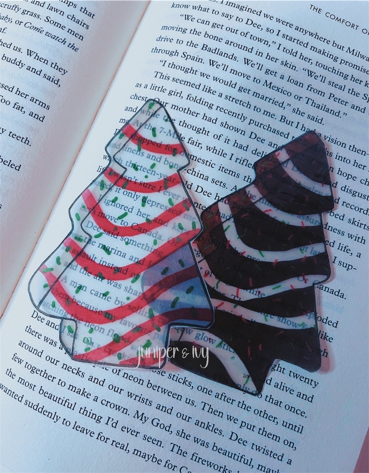 Christmas tree cake bookmark